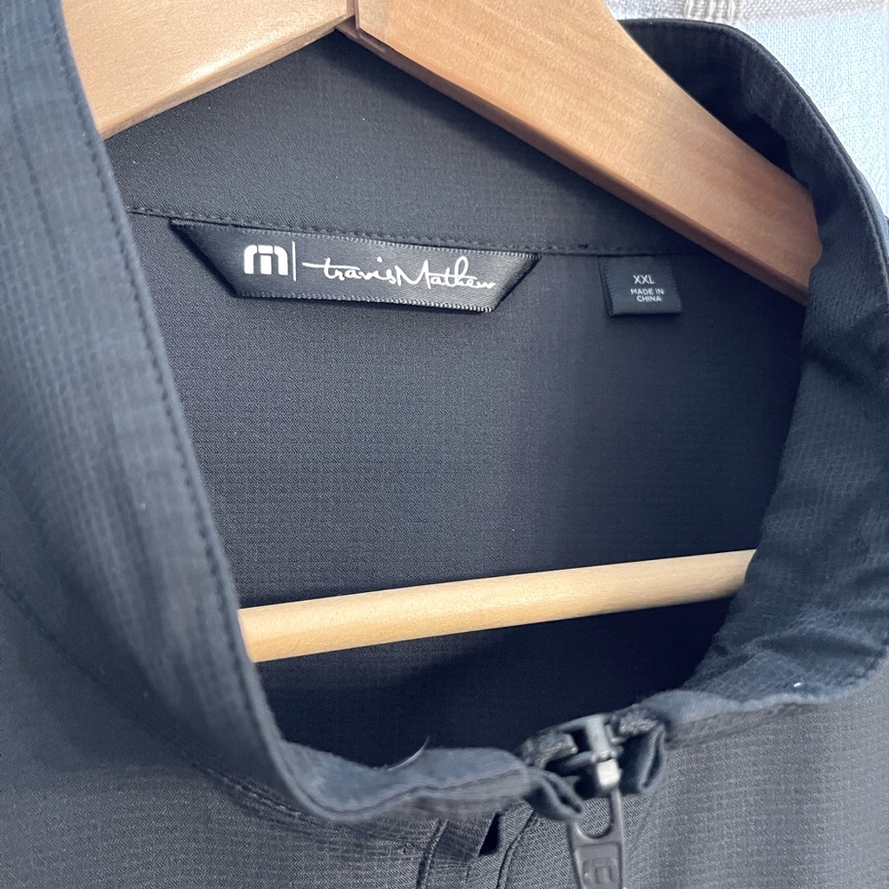 Light 1/4 zip black grey pullover